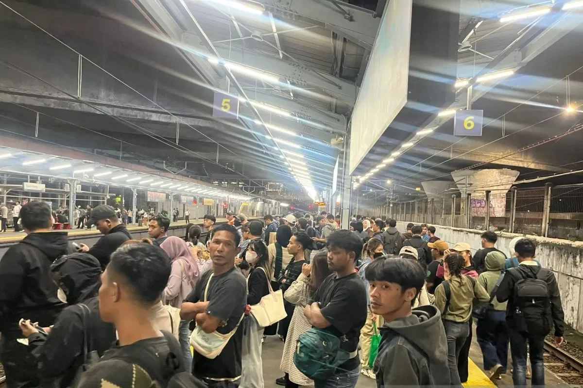 KAI Commuter rekayasa jalur Tanah Abang--Rangkasbitung imbas genangan di Pondok Ranji