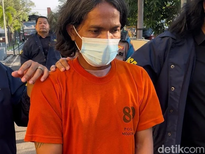 Pria Berkostum Badut Diduga Aniaya Keluarga Akibat Konflik Rumah Tangga, Polisi Buka Suara